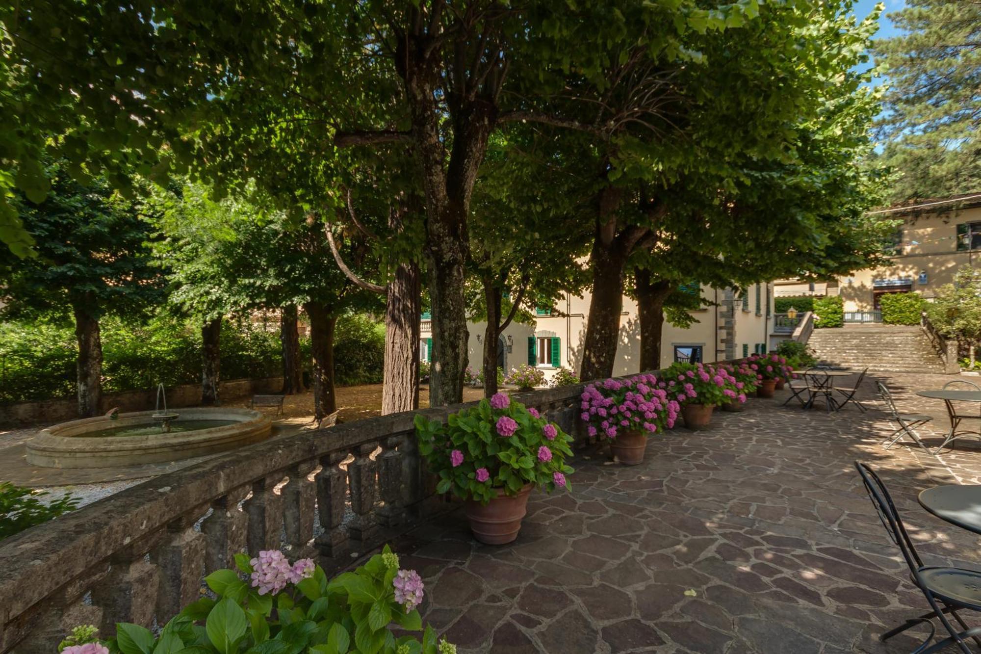 Bivigliano Giotto Park Hotel מראה חיצוני תמונה